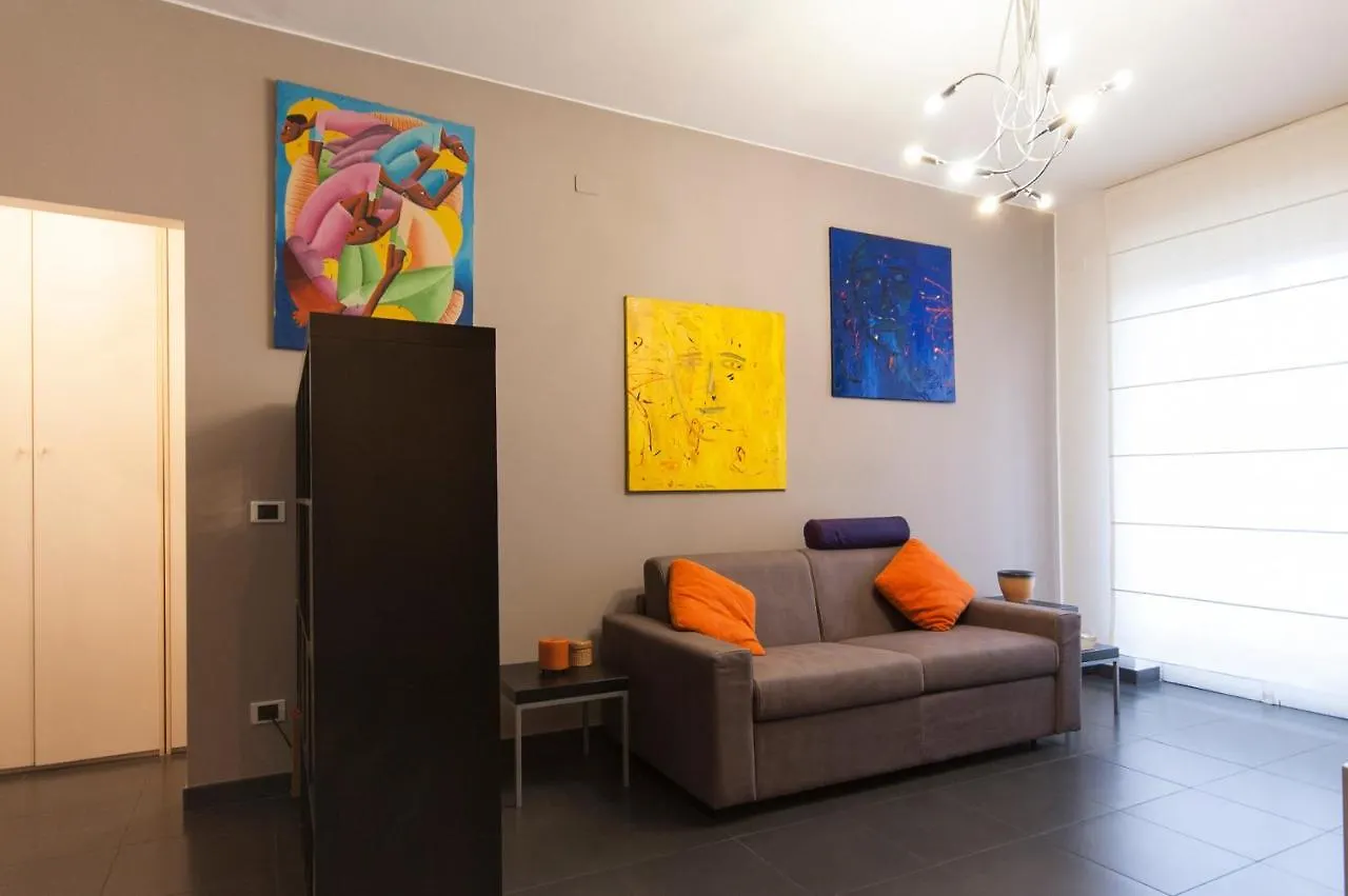 Lägenhet High Rise Studio Flat Near Metro Stop Milano